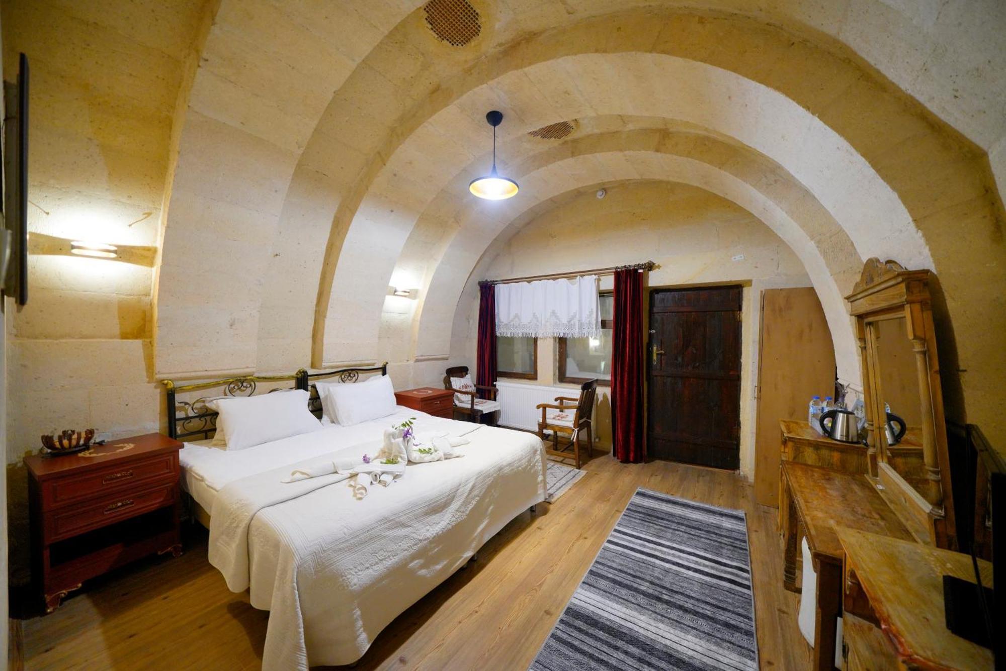 Antik Cave House Hotel Ürgüp Exterior foto