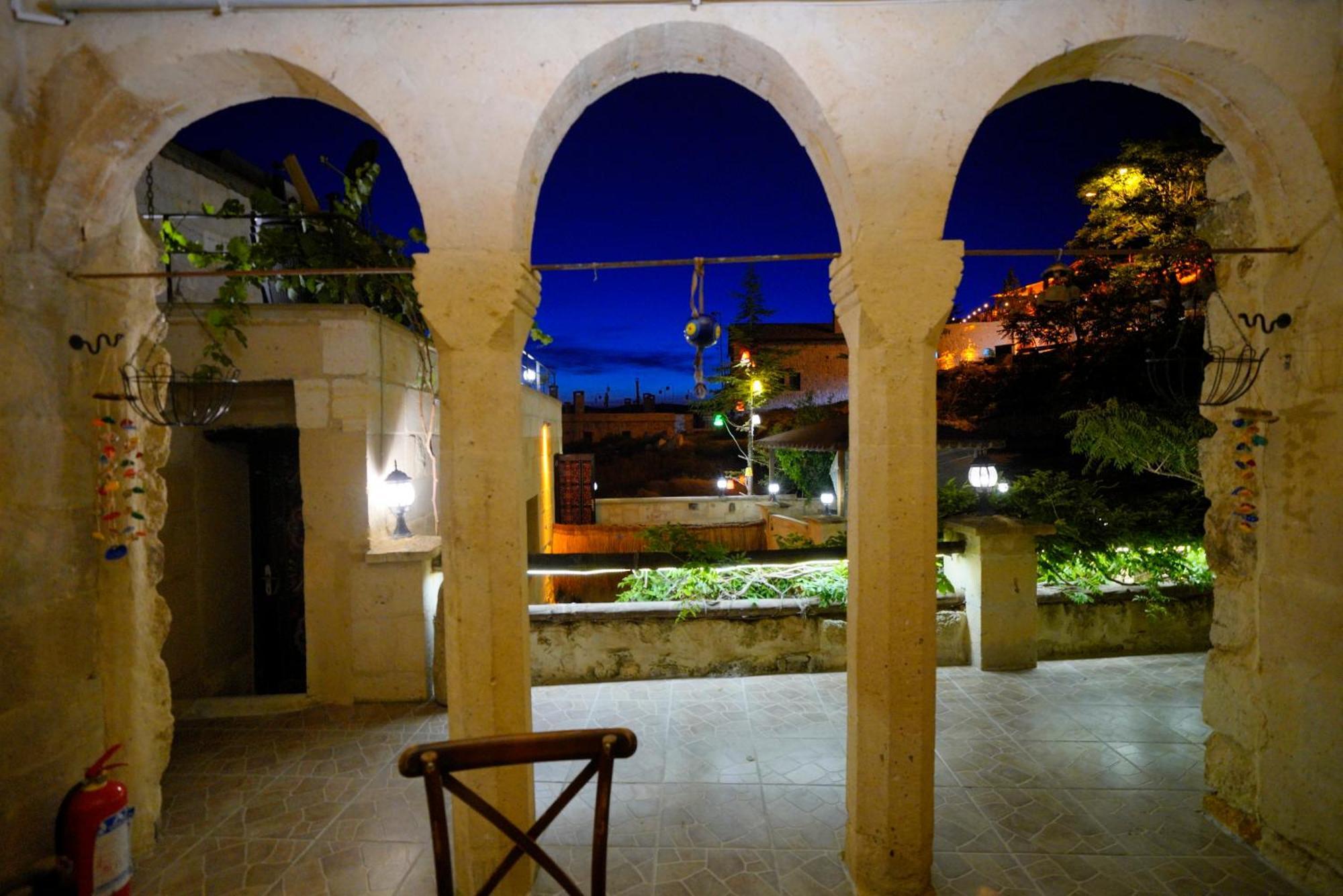 Antik Cave House Hotel Ürgüp Exterior foto